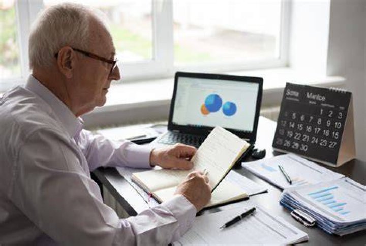 What percentage of 70 year olds are still working?