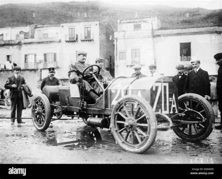 What race is Sicily?