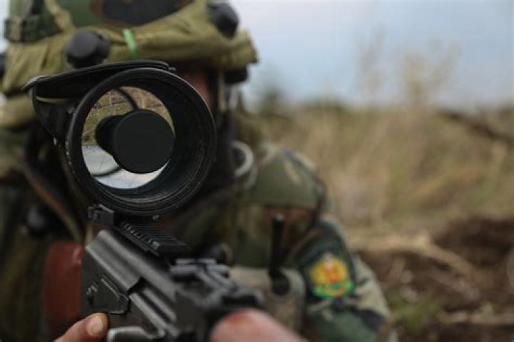 What scope do SEAL snipers use?
