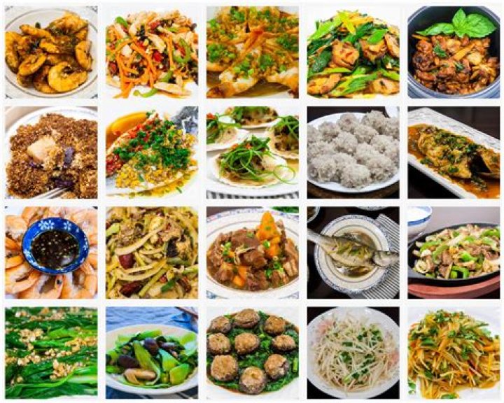 What snack is commonly eaten after a Chinese dinner?
