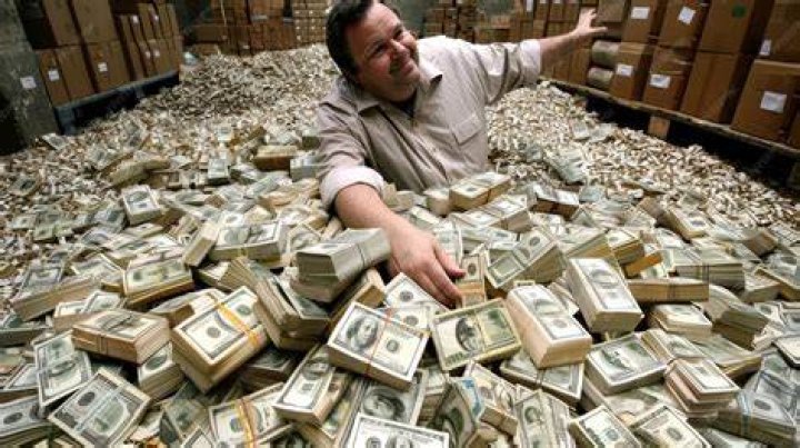 What would happen if everyone made the same amount of money?