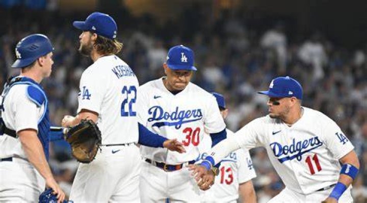 When did Dodgers start playing in LA?
