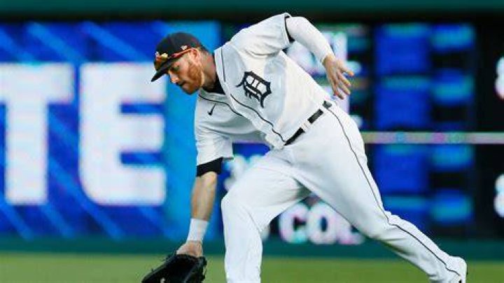 Where did the Tigers get Robbie Grossman?