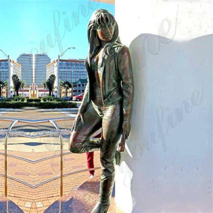 Where is Selena Gomez statue?