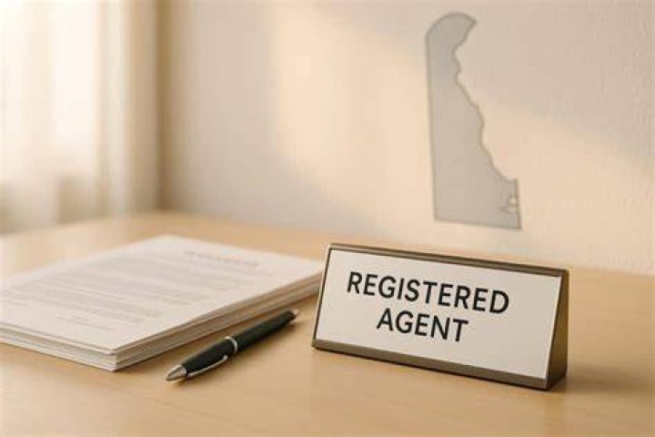 Who can be registered agent in Delaware?