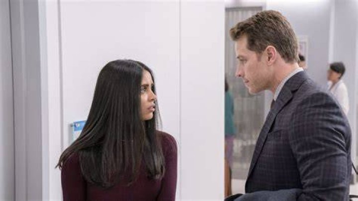 Who did Saanvi love in Manifest?