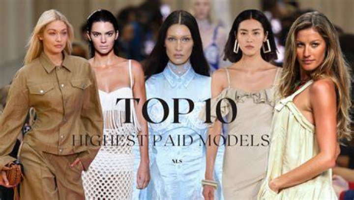 Who is the highest paid model 2022?
