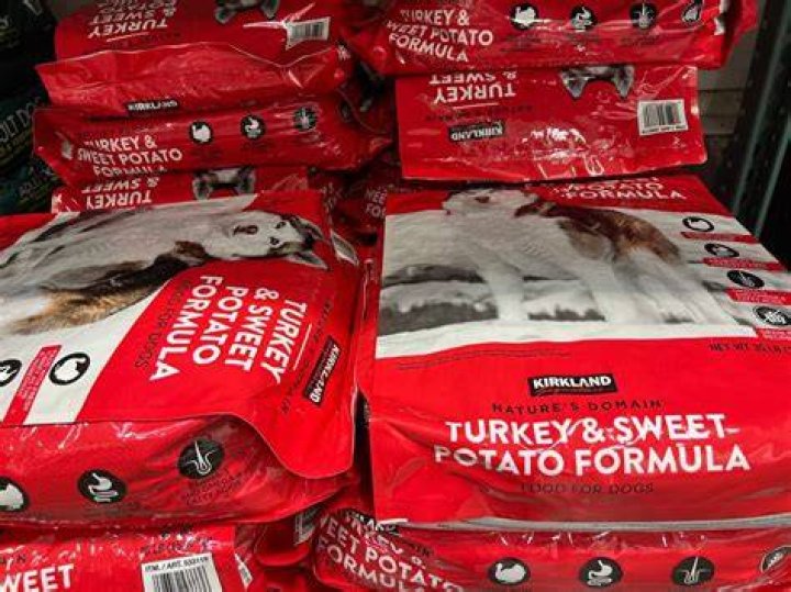 Who makes Costco Kirkland dog food?