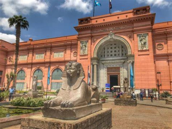 Who paid for Egyptian museum?