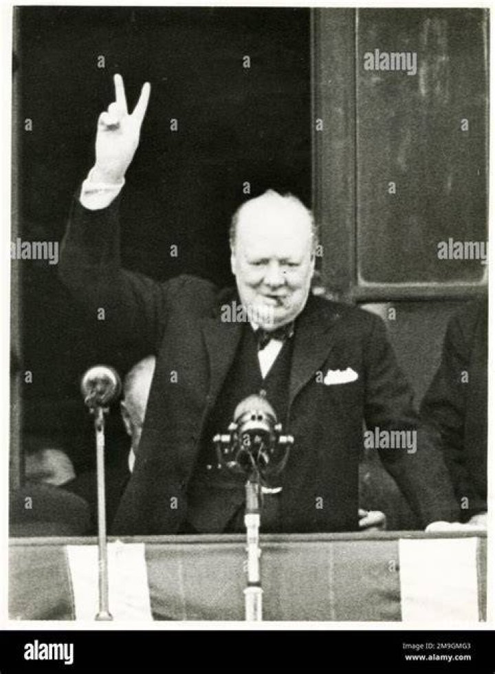 Who was prime minister when World war 2 started?