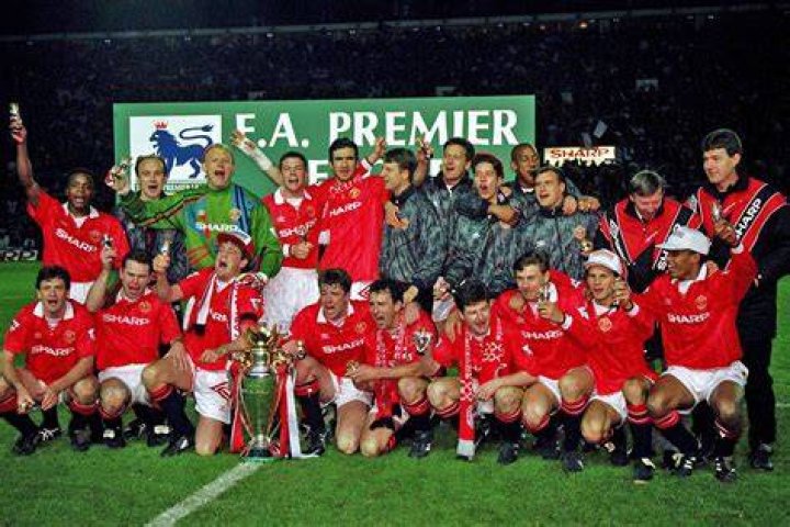 Who won the league in 1992 93?