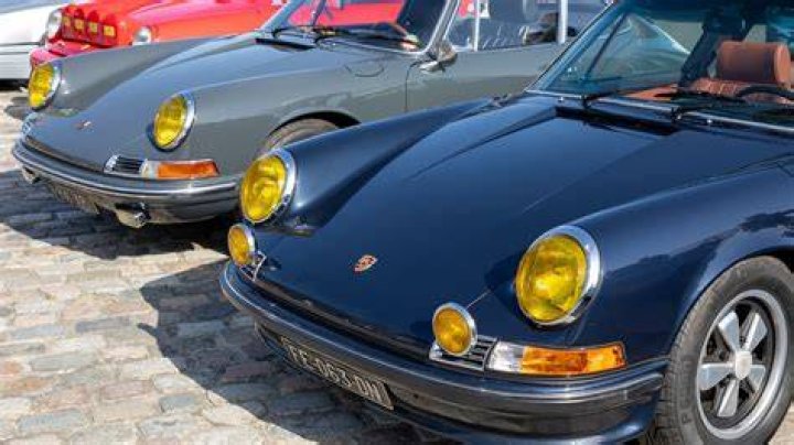 Why are French headlights yellow?