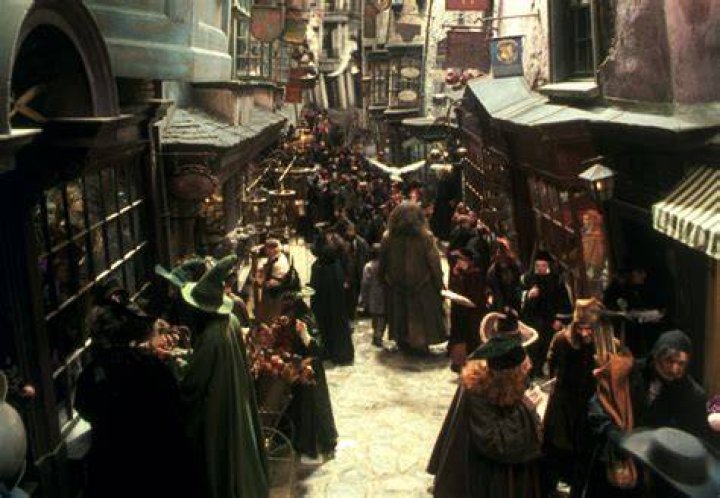 Why did Harry end up in Knockturn Alley when he says diagonally?