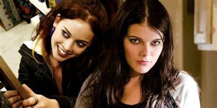 Why did Mandy leave Shameless?
