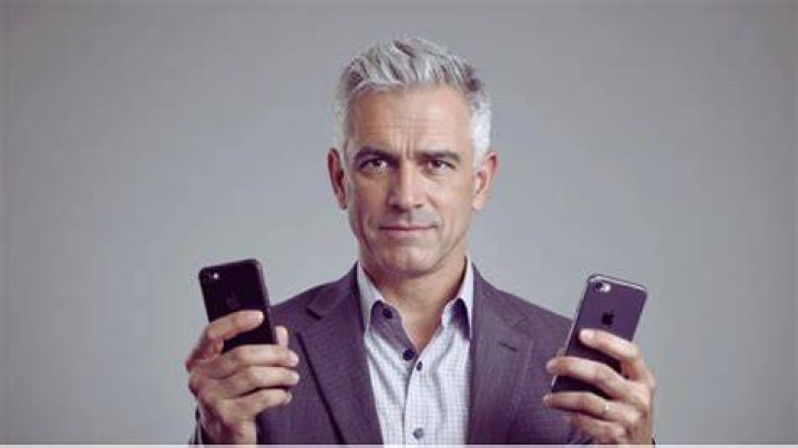 Why do people still prefer iPhones?