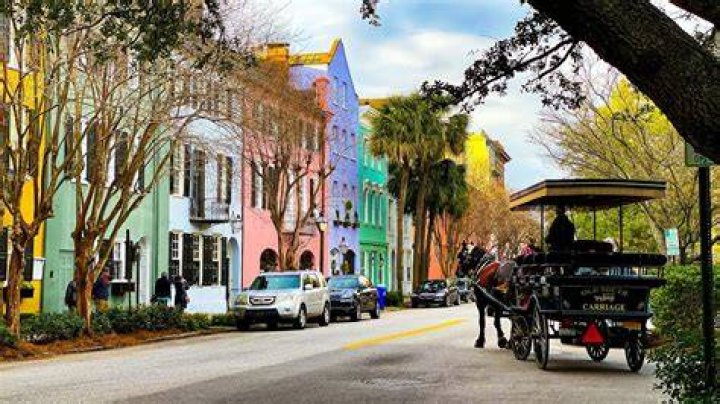 Why do people want to move to South Carolina?