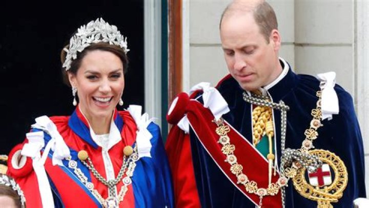 Why do the royals wear 3 strands of pearls?