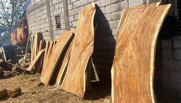 Why is acacia wood so expensive?