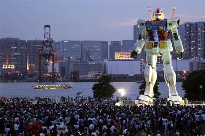 Why is Japan obsessed with giant robots?