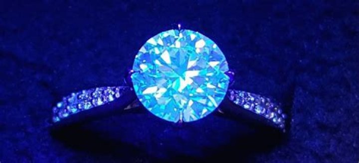 Why is my diamond glowing in blacklight?