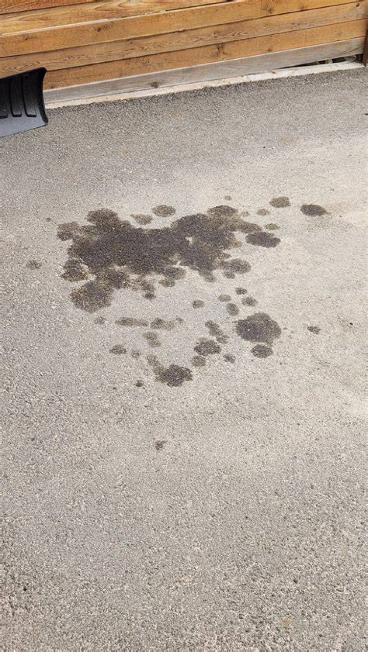 Will Krown stain my driveway?